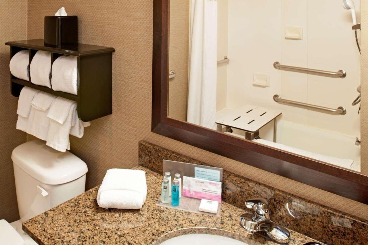 Surestay Plus Hotel By Best Western Stevensville St Joseph Extérieur photo