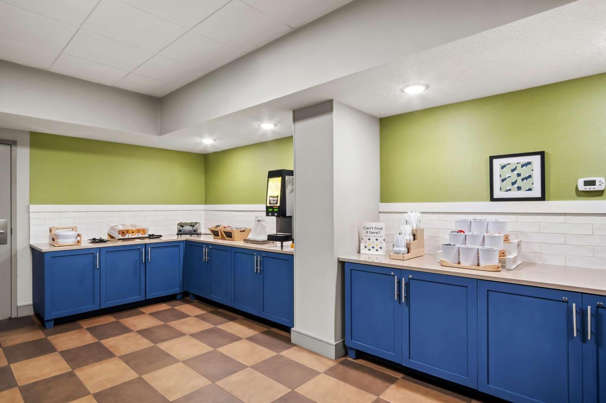 Surestay Plus Hotel By Best Western Stevensville St Joseph Extérieur photo
