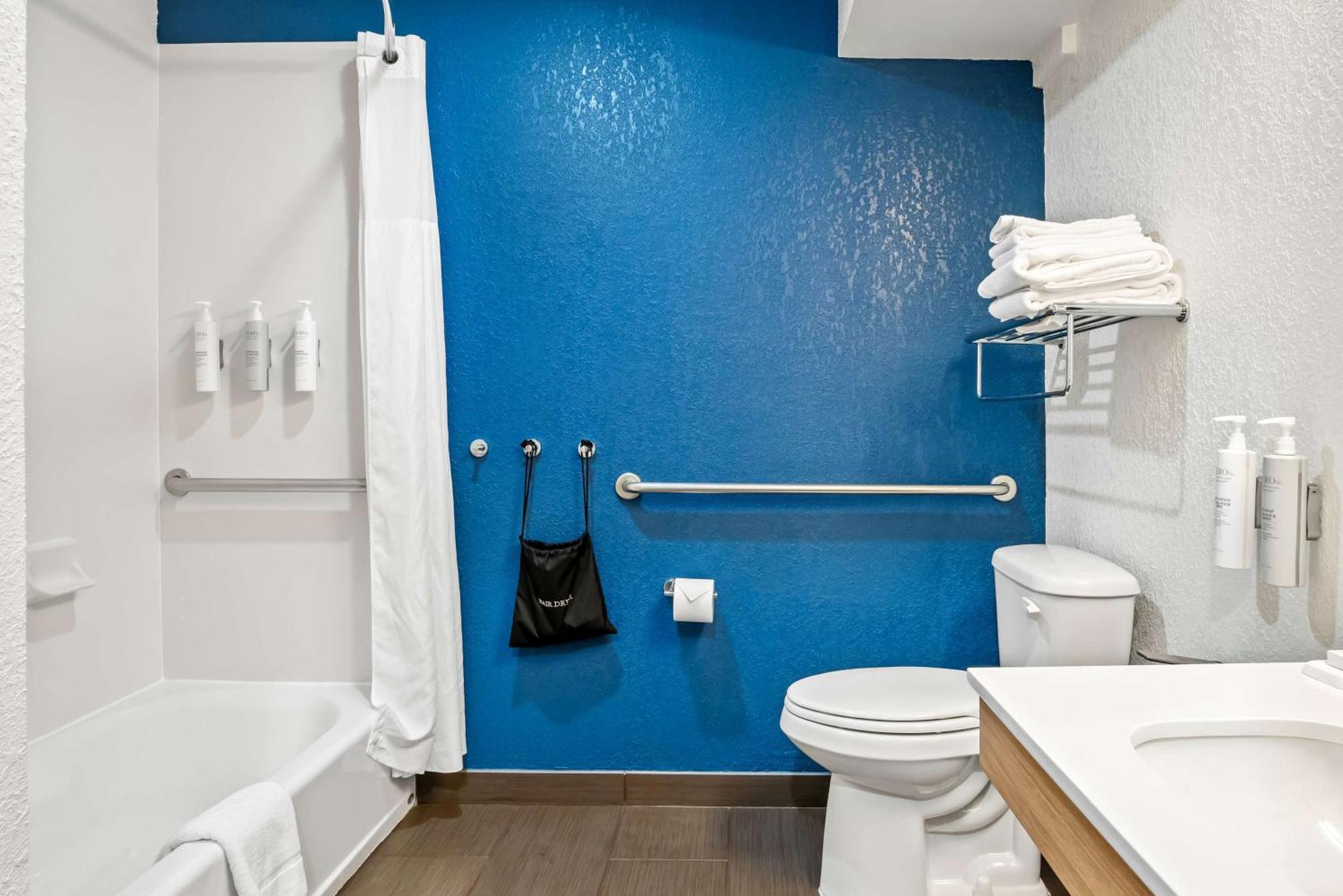 Surestay Plus Hotel By Best Western Stevensville St Joseph Extérieur photo